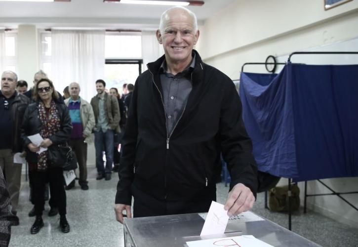 Καταιγιστικές εξελίξεις στο ΚΙΝΑΛ - Τι γίνεται με Παπανδρέου