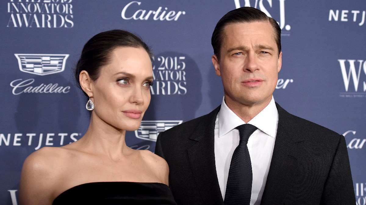 Βαριές κατηγορίες από την Angelina Jolie για τον Brad Pitt: Έπνιξε ένα παιδί τους, χτύπησε ένα άλλο στο πρόσωπο και τα περιέλουσε με κρασί!