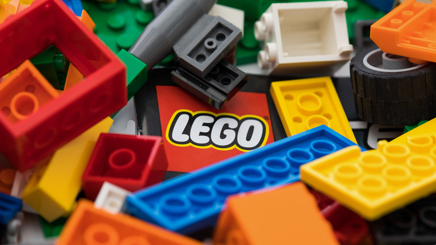 Οι 5 λέξεις που ψάχνει η LEGO στα βιογραφικά των νέων εργαζομένων της