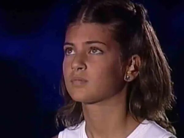 Το κορίτσι που έσβησε τη φλόγα των Ολυμπιακών Αγώνων της Αθήνας, 20 χρόνια μετά