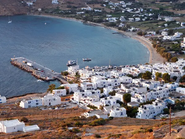 Guardian: «Μία αίσθηση καταστροφής επικρέμεται πάνω από την Αμοργό»