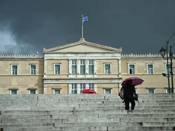 Πόσο θα έχει μειωθεί ο πληθυσμός της Ελλάδας το 2100