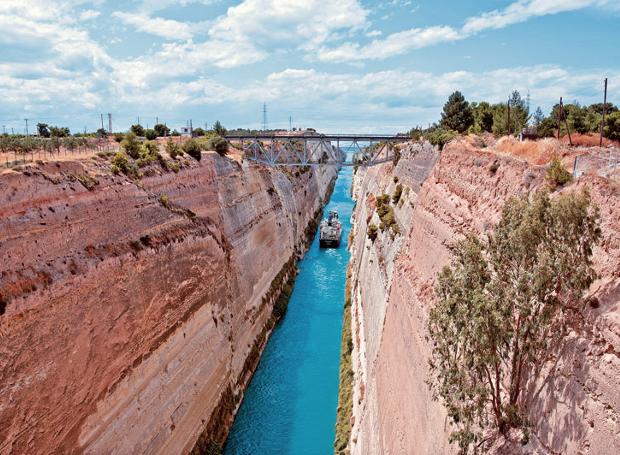 «Τι σκ*τα είναι ΑΥΤΟ;»: Αμερικανός TikToker τα χάνει με το πιο περίεργο μέρος της Ελλάδας (vid)