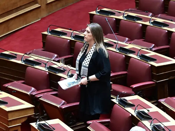 Η ερώτηση της Ζωής που εξόργισε το Μαξίμου και η απάντηση Μαρινάκη