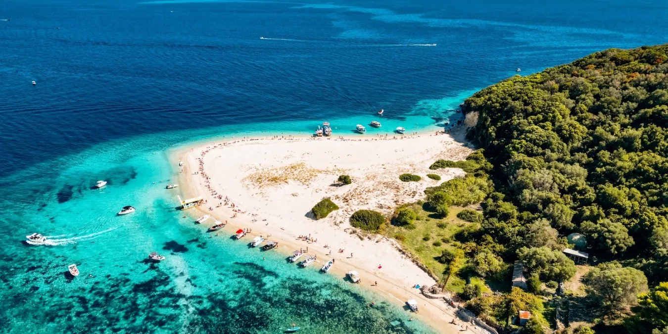Τα 10 κορυφαία μέρη για να ταξιδέψετε στα 20, σύμφωνα με το Lonely Planet