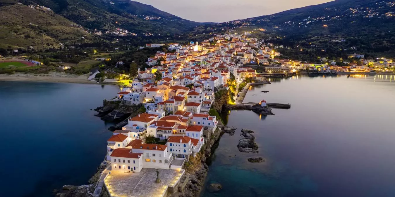 4 γραφικές κυκλαδίτικες Χώρες που αξίζει να επισκεφθείτε το φθινόπωρο