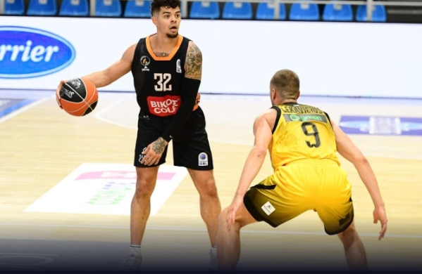 ΑΕΚ - Προμηθέας 70-84: Ο απίθανος Γκρέι έστειλε τους Πατρινούς στον τελικό