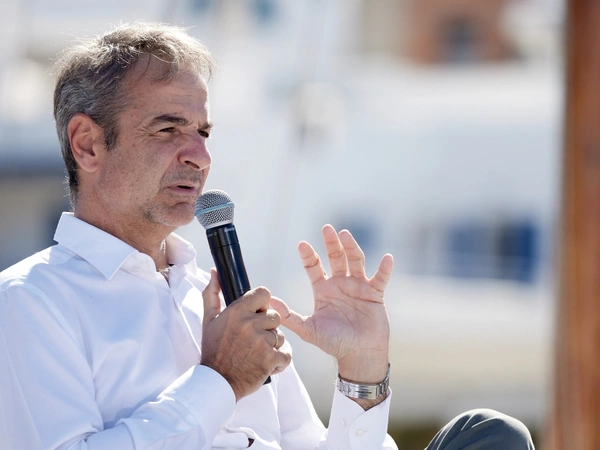 Ο εμφανής εκνευρισμός Μητσοτάκη για το καλώδιο και ο αντάρτης Αβραμόπουλος 