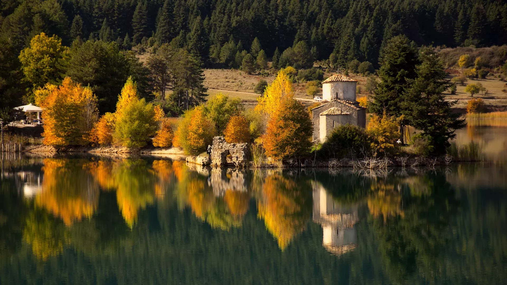 4 φθινοπωρινές μονοήμερες εκδρομές κοντά στην Αθήνα