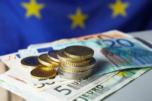 Θέσεις εργασίας στην ΕΕ για νέους με μισθό 6.758 ευρώ - Πώς να κάνετε αίτηση