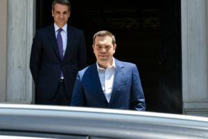 Ξεπλυμένα, λερωμένα κι άπλυτα βάζουν φωτιά στο πολιτικό σκηνικό