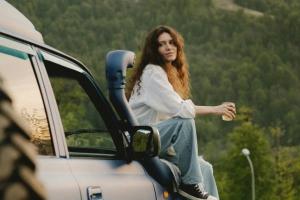 7 πράγματα που δεν πρέπει ποτέ να αφήνεις στο αυτοκίνητο το καλοκαίρι