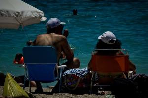 Επίδομα καλοκαιριού και ημέρες αδείας: Δείτε τι δικαιούστε