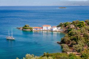 4 ελληνικοί προορισμοί χωρίς υπερτουρισμό στους καλύτερους της Ευρώπης